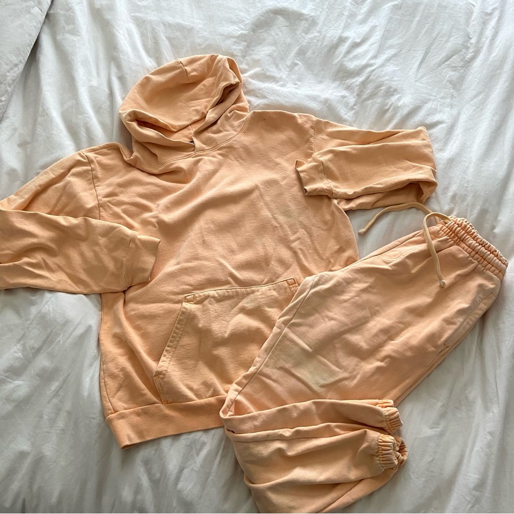 TALENTLESS Apricot Loungewear Set